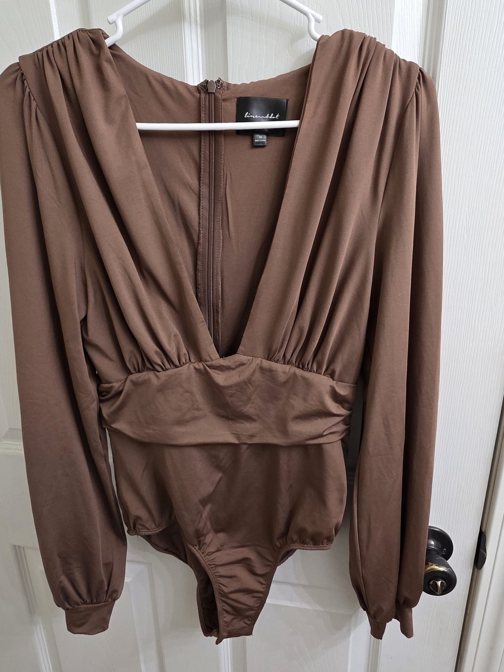 Line & Dot Deep V-Neck Long Sleeve Bodysuit in Chocolate Brown – Size Medium